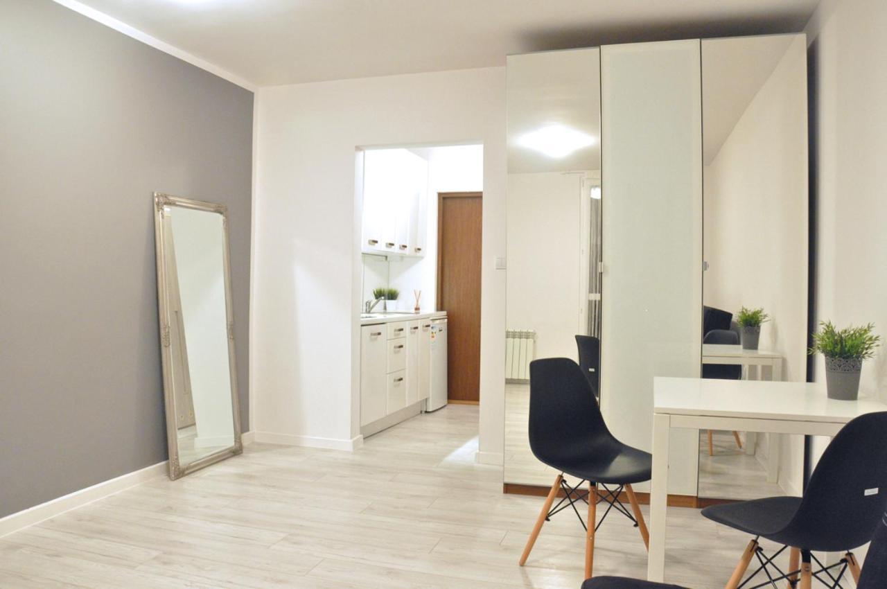 Nice And Comfy Studio Close To Old Town And Metro. Варшава Экстерьер фото